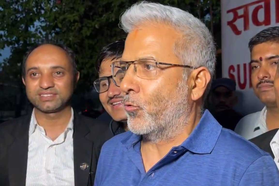 मिश्र तीन लाख रुपैयाँ धरौटीमा रिहा